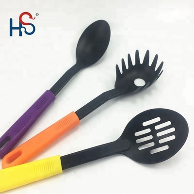 지속가능한 나일론 요리용품 세트